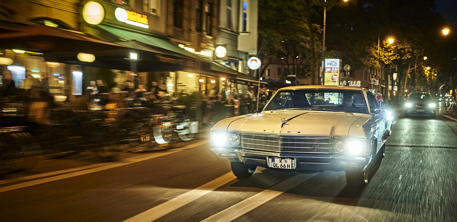 Buick Le Sabre 400 Köln bei Nacht